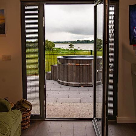 Lough Beg Glamping Hotel Newferry Ngoại thất bức ảnh